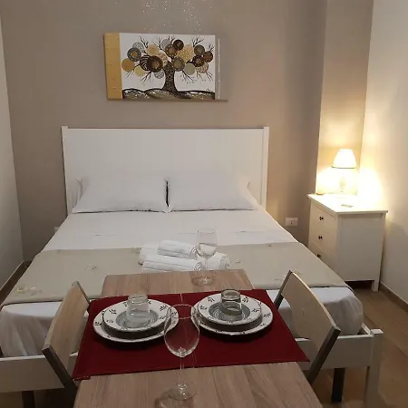 Royal House 3*